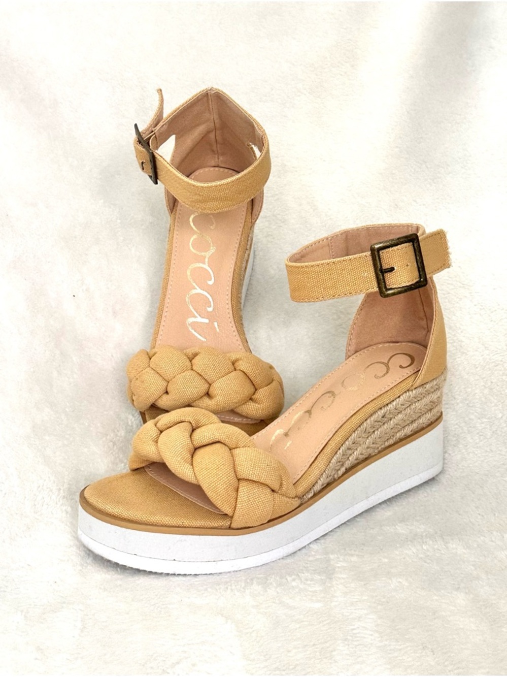 Platform Wedge Ankle-Strap Sandals in Tan Size 6 Braided - Picture 3 of 8